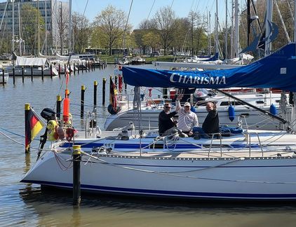 SY Charisma im Weser Yachtclub