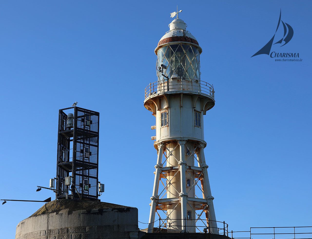 Leuchtturm auf der Westmole von Dover