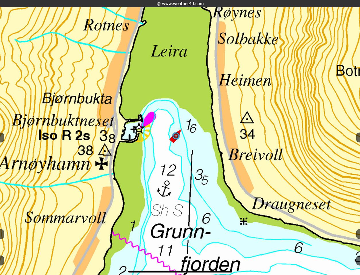 Ankerbucht im Süden der Insel Arnøya